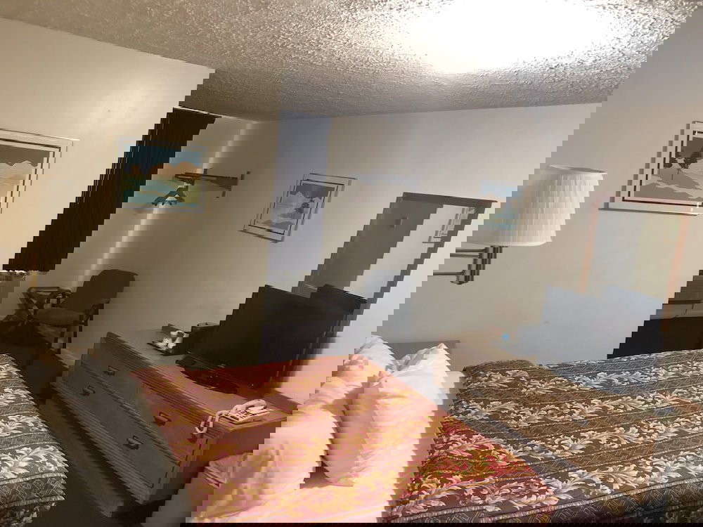 Knights Inn Oswego - thumb 6