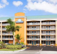 Days Inn by Wyndham Fort Lauderdale-Oakland Park Airport N - Accommodation Seattle