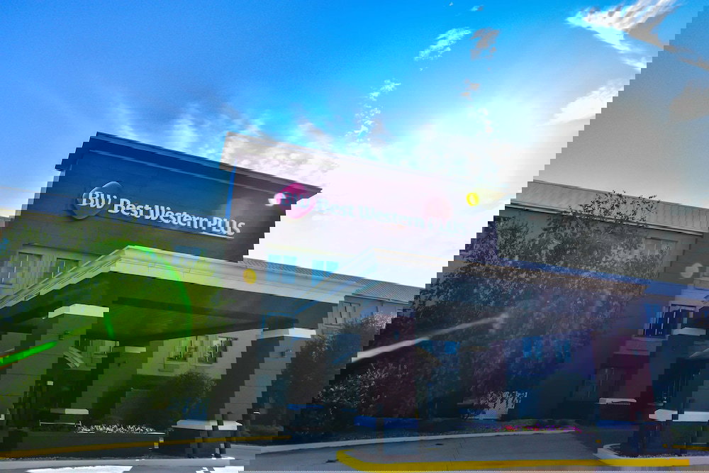 Best Western Plus Lafayette Hotel University Area - thumb 0