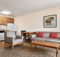 Hawthorn Suites by Wyndham Decatur - Accommodation Seattle