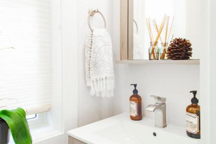  HOME SUITE HOME On The Rox Privacy  Parking - thumb 1