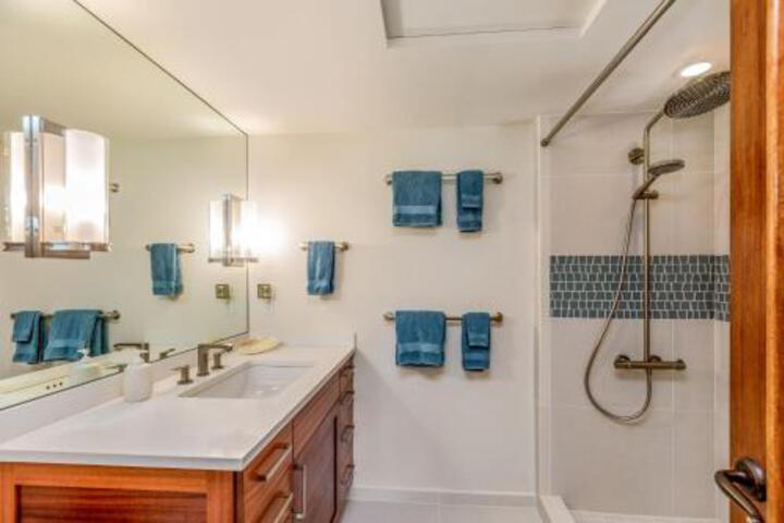 KAPIOLANI AS SEEN On HGTV Home - thumb 4