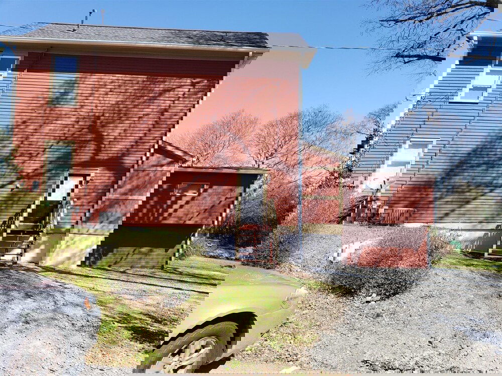 Apartment - 1064 College Street - thumb 0