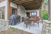 7320 Creekside Condo