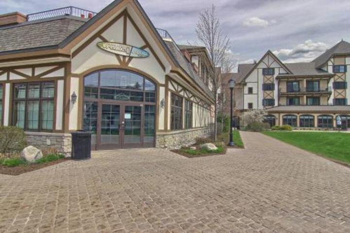 823 Mountain Cabin - thumb 3