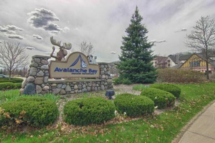 823 Mountain Cabin - thumb 4