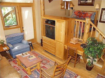 327 Deer Ridge Ln (203145-2295) - 6 Br Home - thumb 4