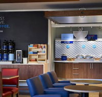 Holiday Inn Express West I94 - Accommodation Seattle