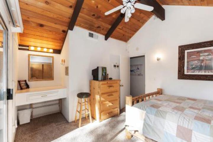 044 Cozy Bear Cabin Cabin - thumb 1