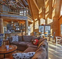 Copper Lodge Modern 3BR Gleason Cabin - Accommodation Seattle