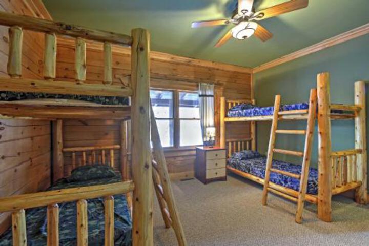 Copper Lodge Modern 3BR Gleason Cabin! - thumb 1