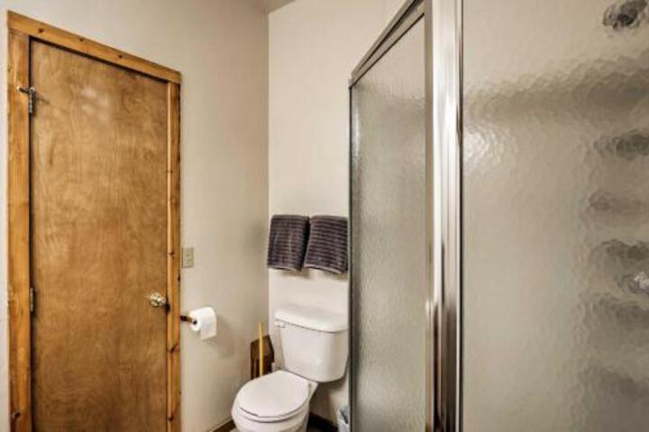 Bear View Lodge Near Breckenridge W / Hot Tub! - thumb 0