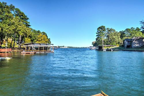 Lakeside Cabin In Hot Springs National Park! - thumb 4
