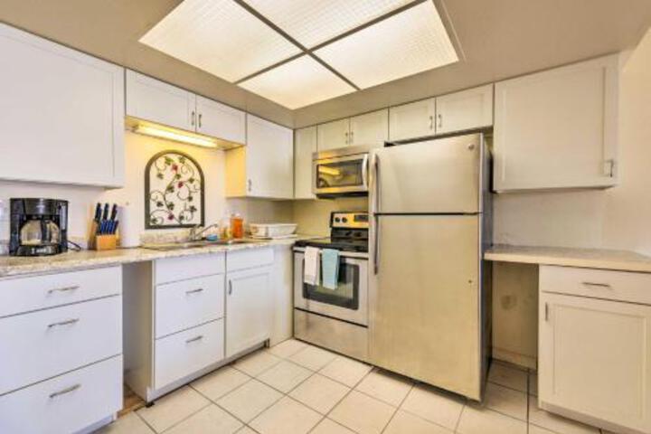 Desert Hot Springs Condo W / Shared Pool! - thumb 6