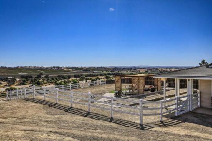 Paso Robles Cottage W / Patio Overlooking Vineyards! - thumb 6