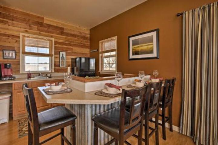 Paso Robles Cottage W / Patio Overlooking Vineyards! - thumb 1