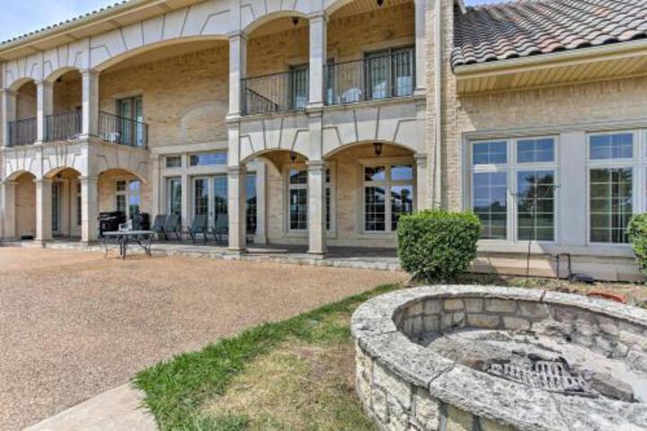 Lavish Denison Mansion On 124 Acres W / Indoor Pool! - thumb 2