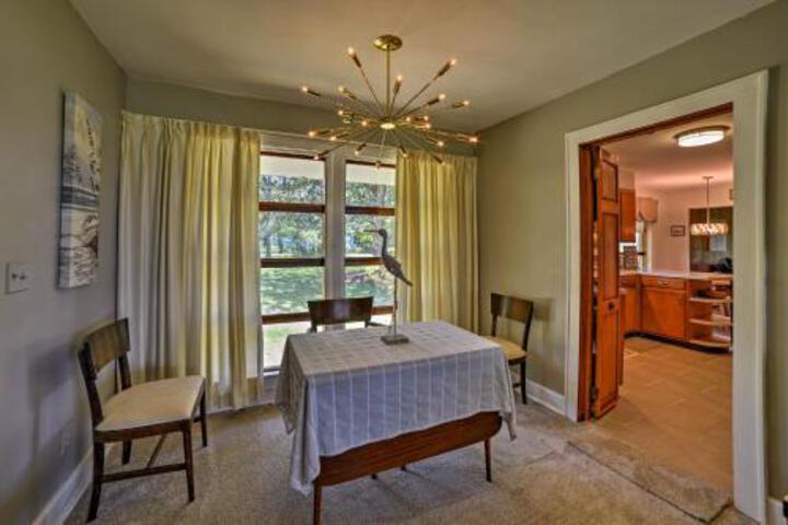 NEW! 1950s Style House W / Dock On Newport River! - thumb 1