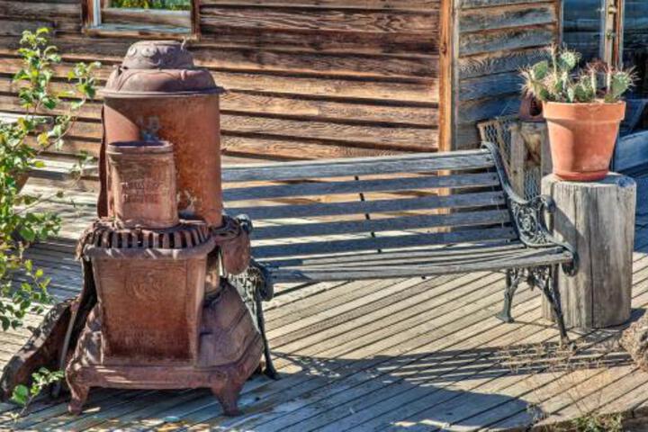 Historic Western Converted Schoolhouse W / Views! - thumb 2