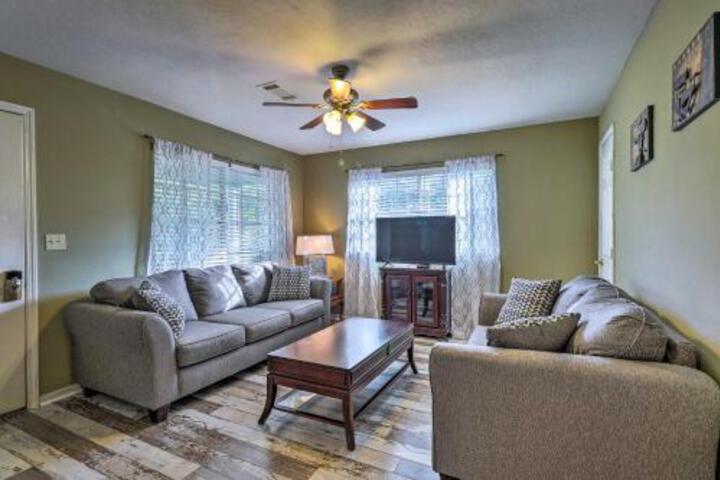 Long Beach Hideaway Walk To Ocean Shops Bars! - thumb 6