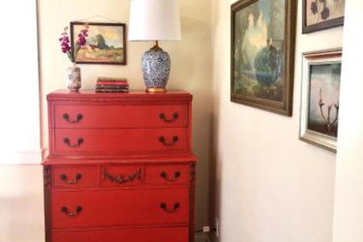 Historic Albion Mountain Cottage On Quiet Street! - thumb 1