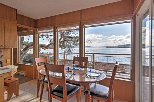 Gorgeous Poulsbo Waterfront Home On Liberty Bay! - thumb 4