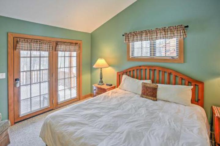 Boyne Falls Townhome W / Forest Views Walk To Lifts! - thumb 6