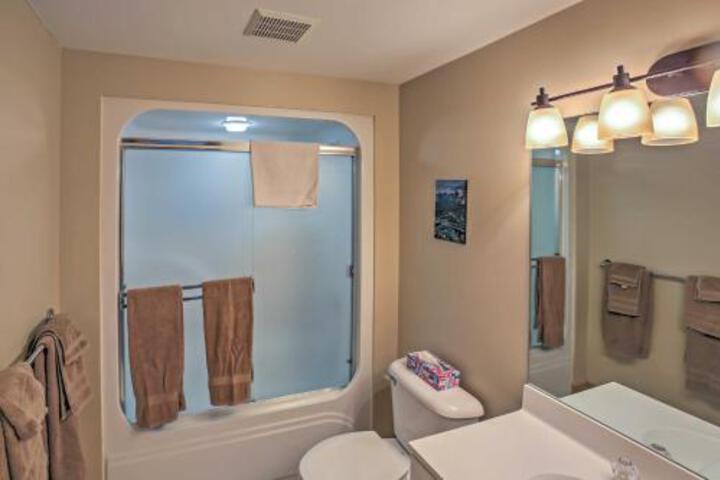 Boyne Falls Townhome W / Forest Views Walk To Lifts! - thumb 3