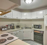 Baton Rouge Townhome w / Pool Access Mins to LSU - Accommodation Seattle