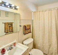 2BR Sun City House w / Covered Patio  Yard - Accommodation Seattle