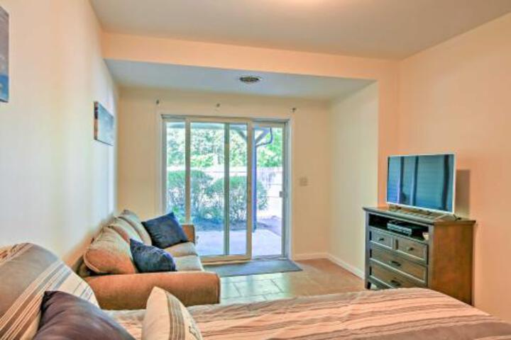 Lake George Townhome W / Water View Patio & Grill! - thumb 6