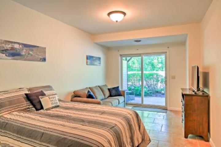 Lake George Townhome W / Water View Patio & Grill! - thumb 3