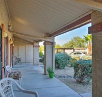 Cozy Apache Junction Condo w / Views  Shared Pool - Accommodation Seattle