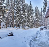 Tranquil Creekside Home Ski Hike  Fish on Site - Accommodation Seattle