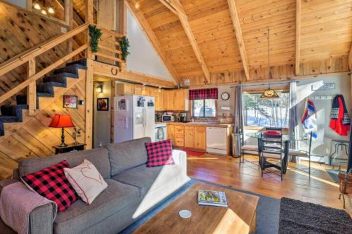 Alma Cloud 9 Cabin W / Fireplace & Wooded Views! - thumb 4
