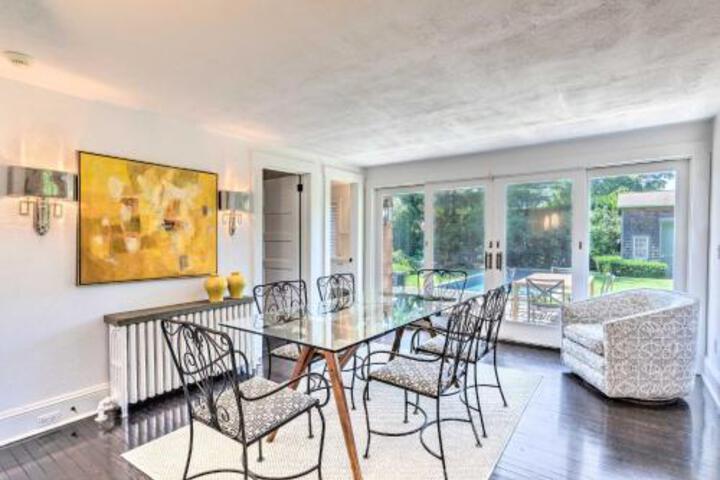 Southampton Home W / Pool & Deck 5 Minutes To Beach - thumb 3