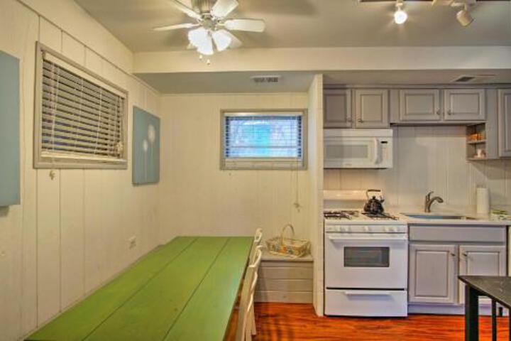 Grand Beach Home W / Pool & Hot Tub On Lake Michigan - thumb 2