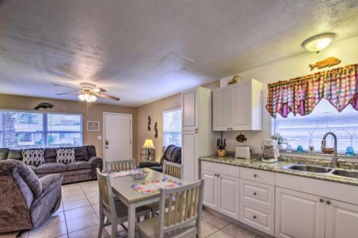 Cute Apt W / Backyard & Grill Steps To Cocoa Beach - thumb 0