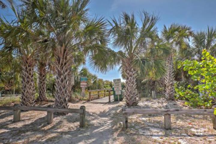 Cute Apt W / Backyard & Grill Steps To Cocoa Beach - thumb 5