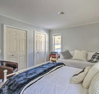 Locke Lake Home w / Private Beach Dock  Rafts - Accommodation Seattle