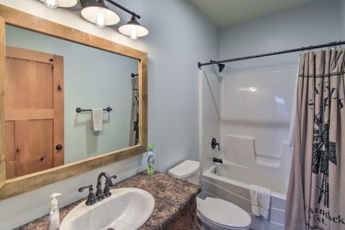 Luxe Lakefront Wisconsin Dells Home With Private Dock - thumb 3