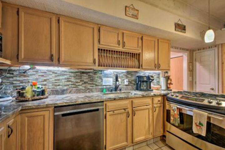 Tenn River Cabin W / Hot Tub 10 Mi To Chattanooga! - thumb 0