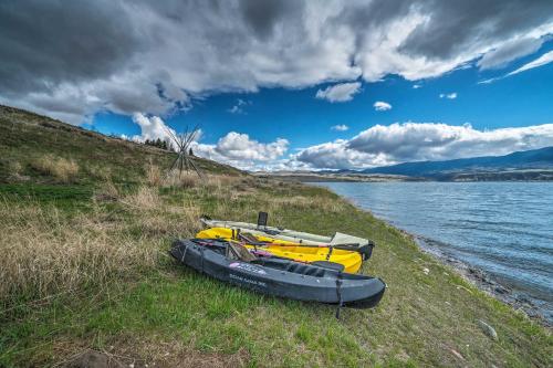 Mtn View Ennis Lake Studio With Kayak Pool Fire Pit - thumb 2