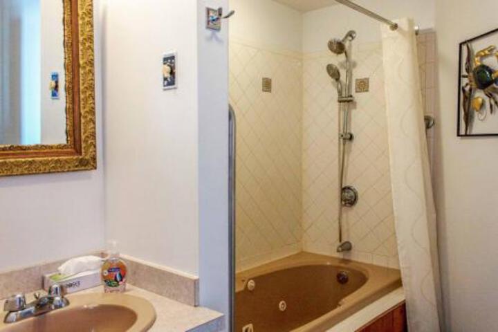 Oceanfront Lincolnville Studio W / Private Balcony! - thumb 3