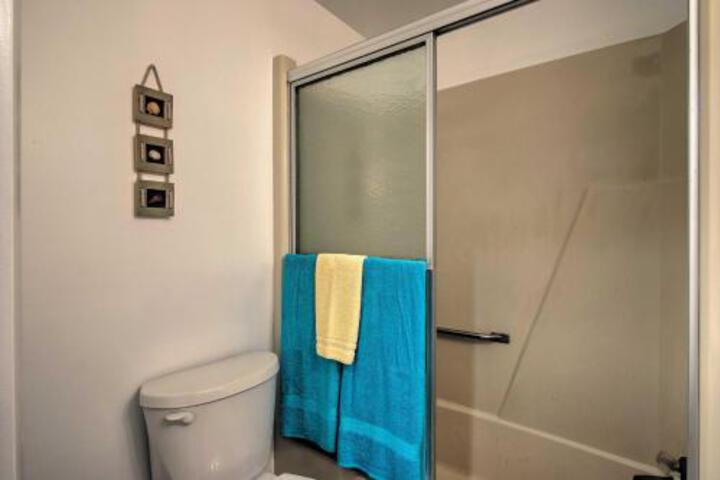 Dog Friendly Berlin Home W / Pool & Water Access! - thumb 1