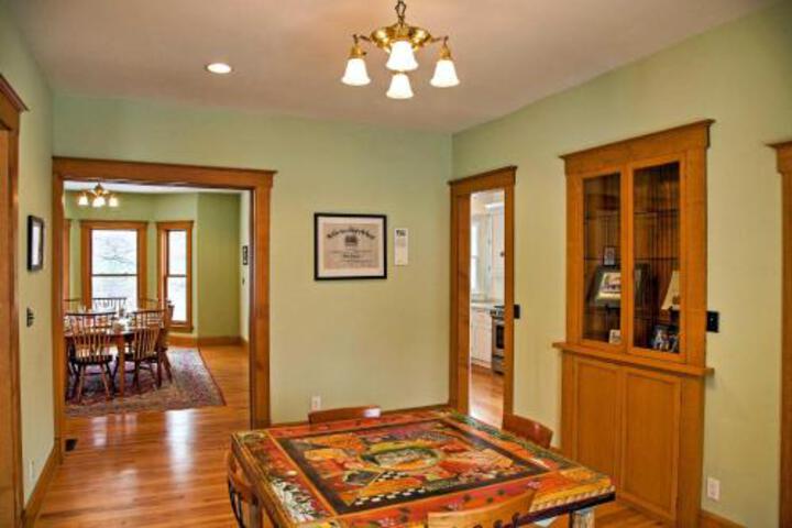 Historic Jefferson Home Restored & Spacious! - thumb 5