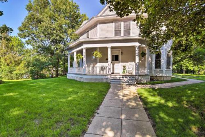 Historic Jefferson Home Restored & Spacious! - thumb 1