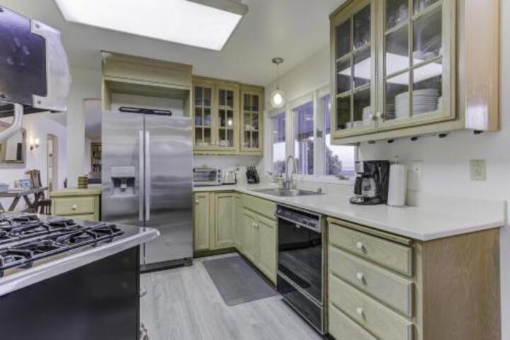 Hilton House Home - thumb 7