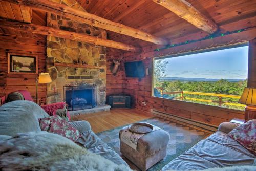 NEW Bedford Home W / Deck Views & Finished Basement - thumb 0