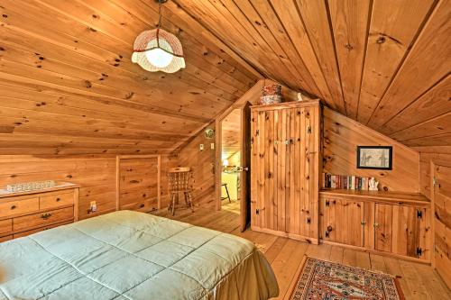 NEW Bedford Home W / Deck Views & Finished Basement - thumb 1